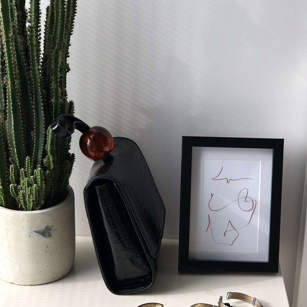Leather bag